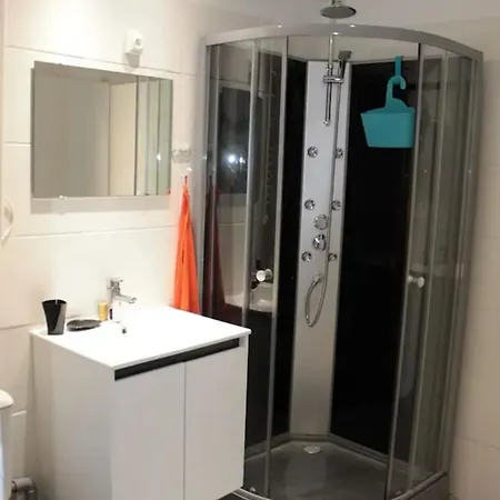 Maisonnette Accueillante Au Havre Avec Terrasse Et Jardin 30 M² Holiday home Le Havre