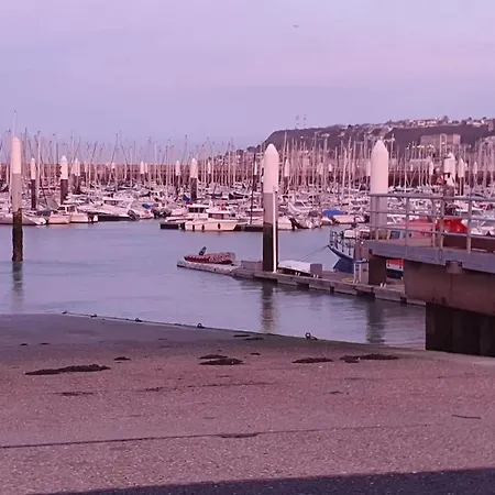 Maisonnette Accueillante Au Havre Avec Terrasse Et Jardin 30 M² Le Havre